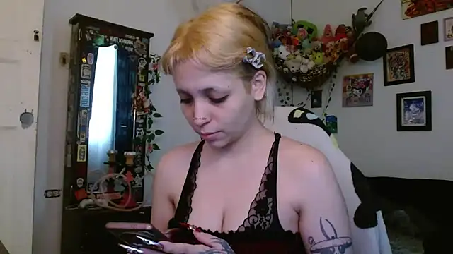 MaryJannes online show from February 12, 2:41 pm