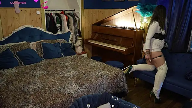 VanessaDoyle online show from September 13, 9:01 pm