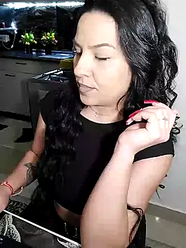 hot-babygirl online show from March 1, 6:40 pm