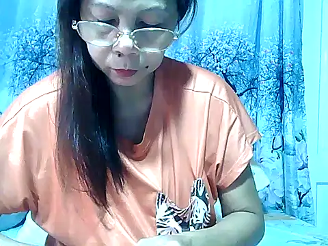 urwife tobe online show from February 22, 10:21 pm