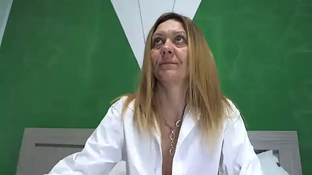 EllaMilf  online show from March 19, 6:23 pm