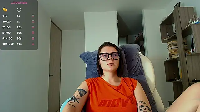 Arya starrk online show from October 15, 2:41 pm