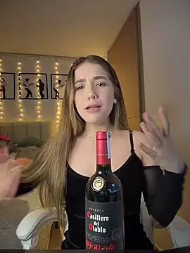 ShelbyHagen online show from February 15, 1:08 am