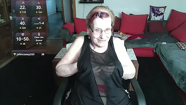 HeisseomaOriginal online show from March 19, 8:29 am