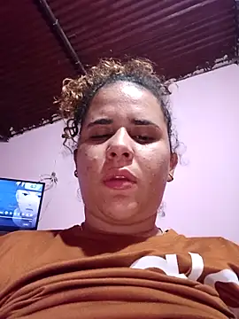 ValeriaSantos- online show from November 30, 4:00 pm