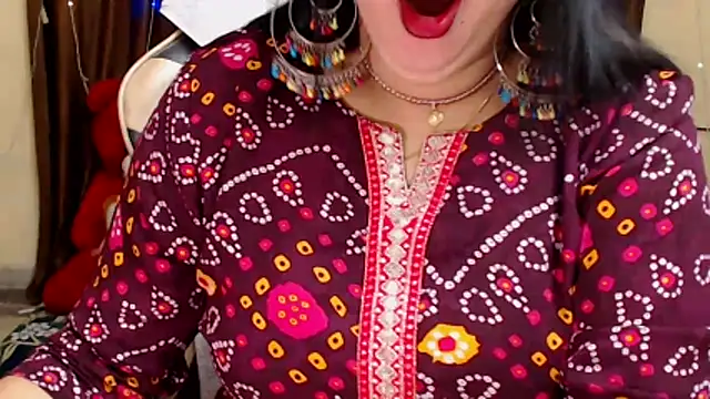 Naughty Kashish online show from November 24, 5:20 am