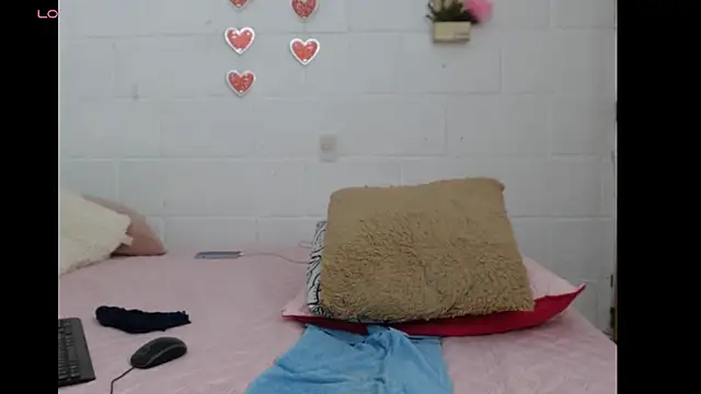 Dulce Anita online show from November 19, 7:30 am