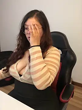 kayortiiz online show from March 18, 12:26 am