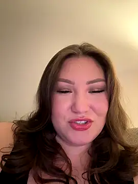 RosieDixx online show from November 23, 7:00 am