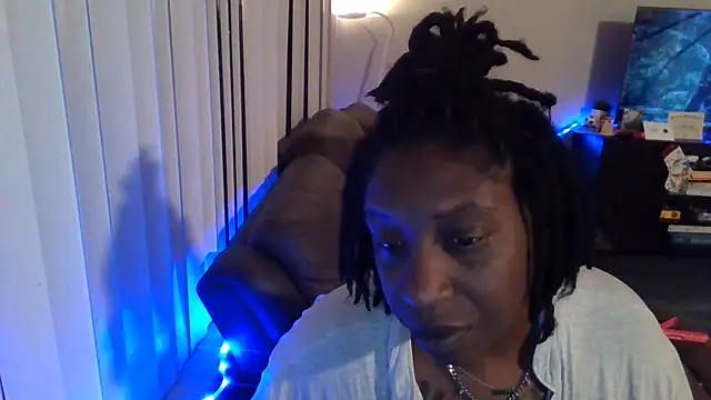 markquanna online show from January 13, 4:40 am