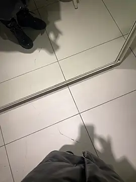 CrazzyChicks online show from March 22, 8:20 am