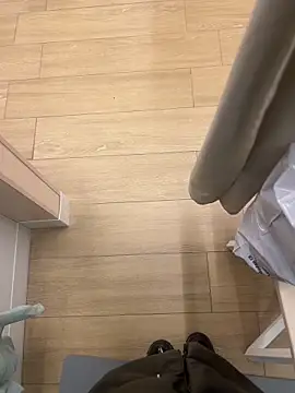 CrazzyChicks online show from March 14, 8:15 am