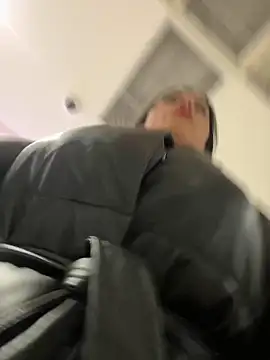 CrazzyChicks online show from October 11, 6:51 am