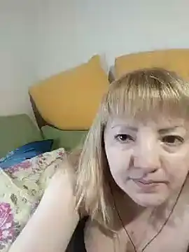 stefanyharper16 online show from October 13, 2:20 pm