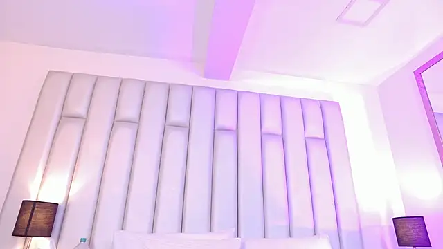 aandreaperez online show from March 4, 2:34 pm