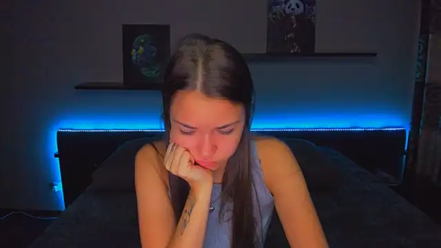 AlexaBarkley online show from October 13, 12:24 am