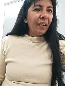 aisha latina online show from September 24, 5:12 pm