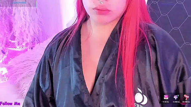 SophieRossi online show from December 18, 4:50 am