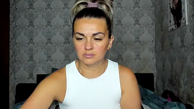 NicoletMoore online show from July 22, 7:48 pm