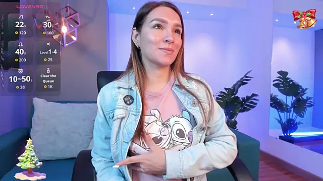 miataylorr1 online show from December 22, 11:35 am