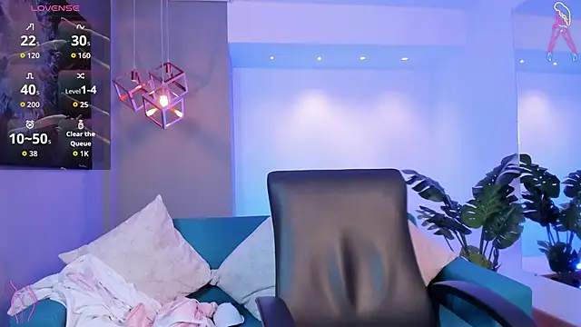 miataylorr1 online show from November 22, 12:30 pm