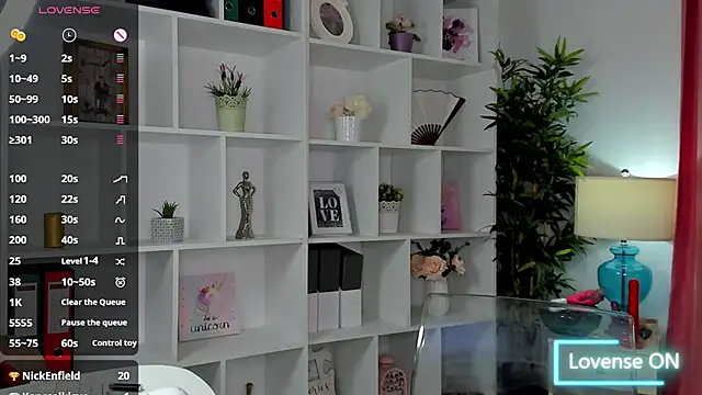 EmaBrownie online show from December 3, 10:23 pm