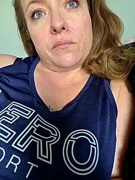 julimonroe online show from February 8, 7:17 pm