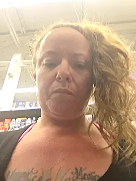 julimonroe online show from October 6, 4:07 am