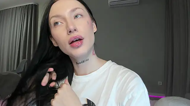 JenniferQueen11 online show from September 19, 4:28 pm