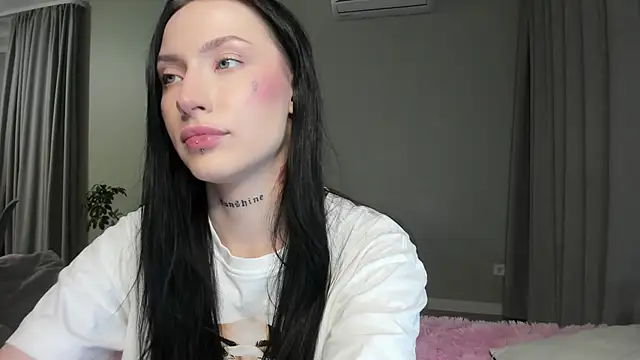 JenniferQueen11 online show from September 12, 2:13 pm