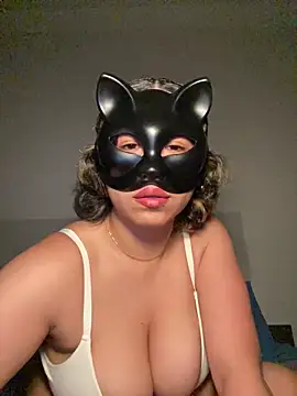 nenalayla online show from November 18, 3:46 pm