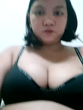 milkytitsmom4u online show from September 17, 2:37 pm