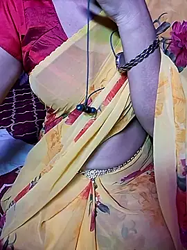 XBHUUME online show from April 6, 5:14 pm