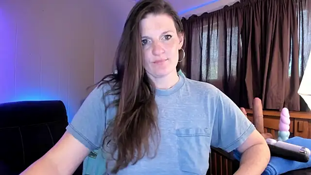 Kelly Carolina online show from September 15, 6:04 pm