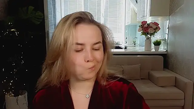 Mira Mermayd online show from April 5, 1:15 am