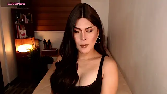 SweetieZeveey  online show from June 26, 5:36 pm