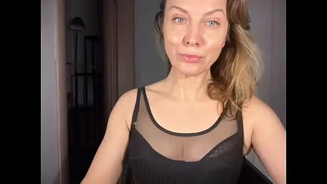 RachellAmazing online show from January 31, 7:34 pm