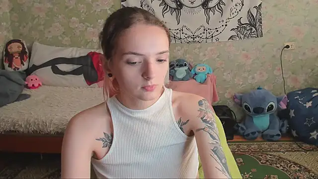 Cutie Adelia online show from September 25, 11:09 am