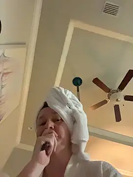 Vivian MayXxX online show from March 30, 10:42 pm