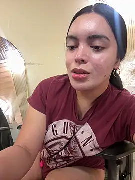 TS-SimplyTheBest online show from September 12, 9:18 am