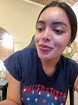 TS-SimplyTheBest online show from April 16, 9:53 am