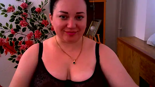 AmanaGi online show from April 10, 3:29 pm