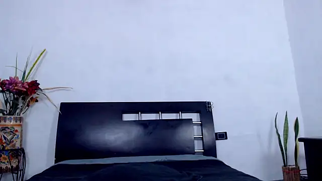 AikoTailor online show from September 15, 6:15 pm