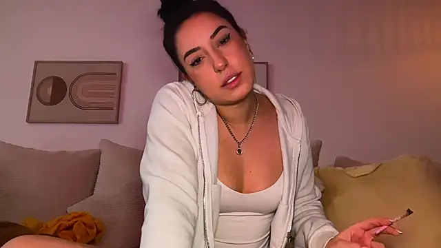 SissiVienna online show from March 28, 2:05 pm