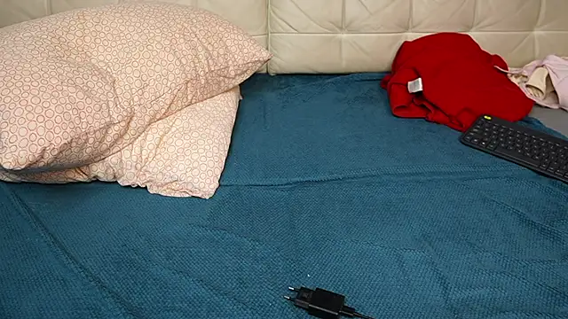 Just alice online show from September 9, 4:40 pm