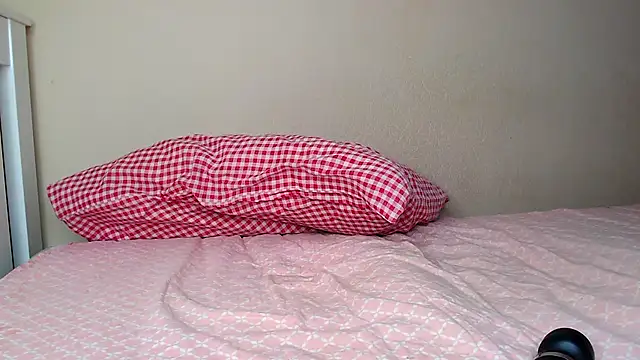 Just alice online show from February 26, 1:43 pm