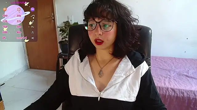 myamillor online show from October 22, 11:04 am