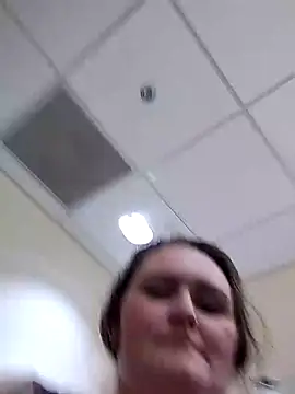 LunaaLovely online show from February 16, 6:19 pm