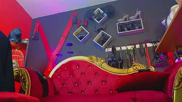 PerlaDivaio online show from October 6, 1:50 pm