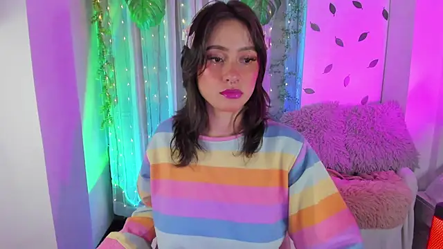 Aquamarinebubble online show from April 6, 3:06 am